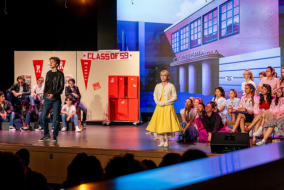 055-GREASE_BISH-(COLLIER)