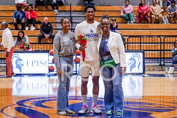 067_EPISCOPAL_BB_SENIORS-(BCC)