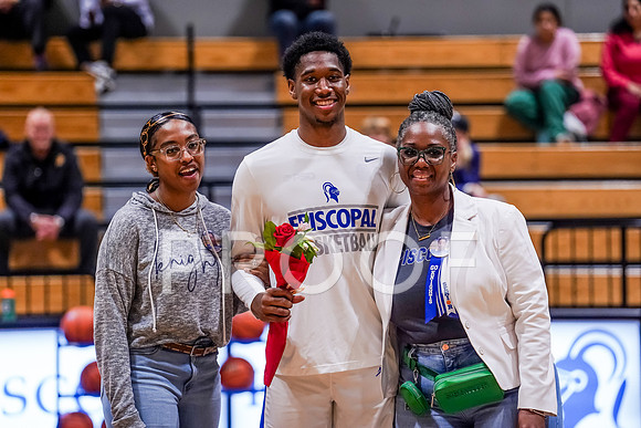 070_EPISCOPAL_BB_SENIORS-(BCC)