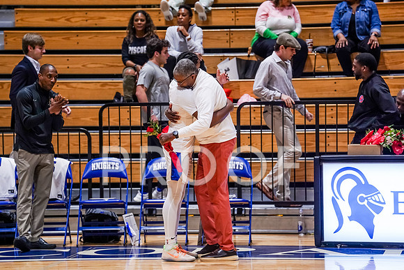 104_EPISCOPAL_BB_SENIORS-(BCC)
