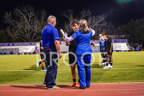 031_EHS_SOCCER_SENIORS-(BCC)