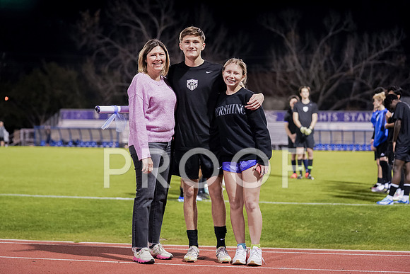 039_EHS_SOCCER_SENIORS-(BCC)