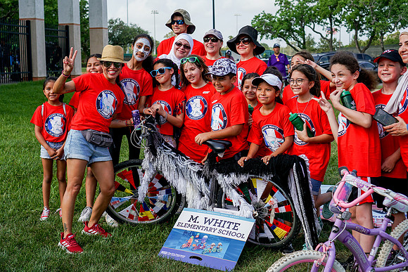 27_HOUSTON_ART_BIKE_PARADE_220521-(BCC)