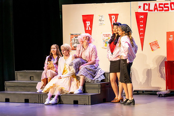 067-GREASE_BISH-(COLLIER)