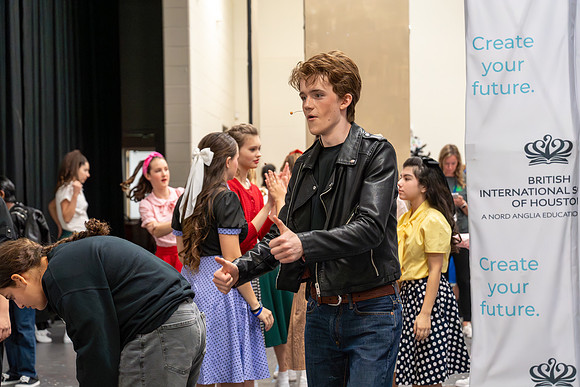 010-GREASE_BISH-(COLLIER)