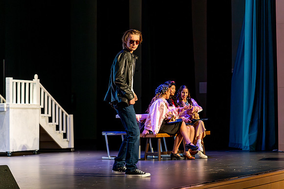 034-GREASE_BISH-(COLLIER)